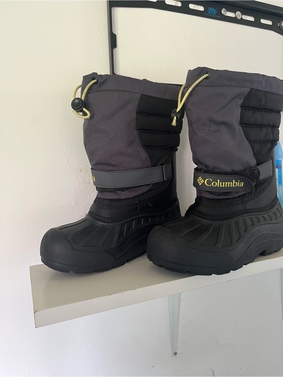 Columbia Other - Columbia Kids Black and Gray Insulated Snow Boots with Yellow Accents
